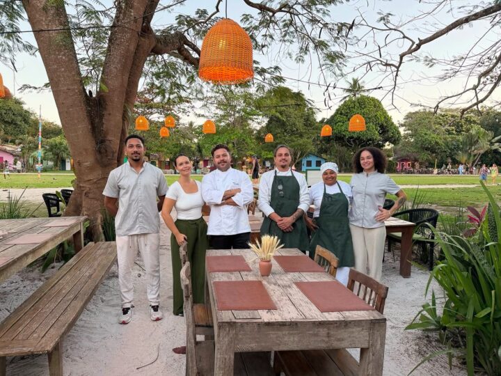 Quadrado de Trancoso ganha novo restaurante com cozinha autoral inspirada na Bahia