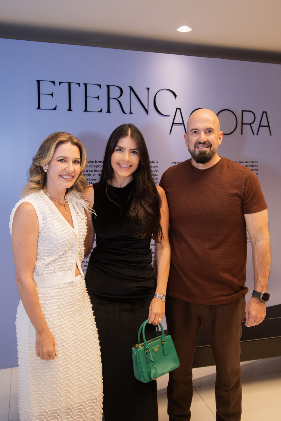 Manuela Andradde , Júlia Leal e Maurício Lins