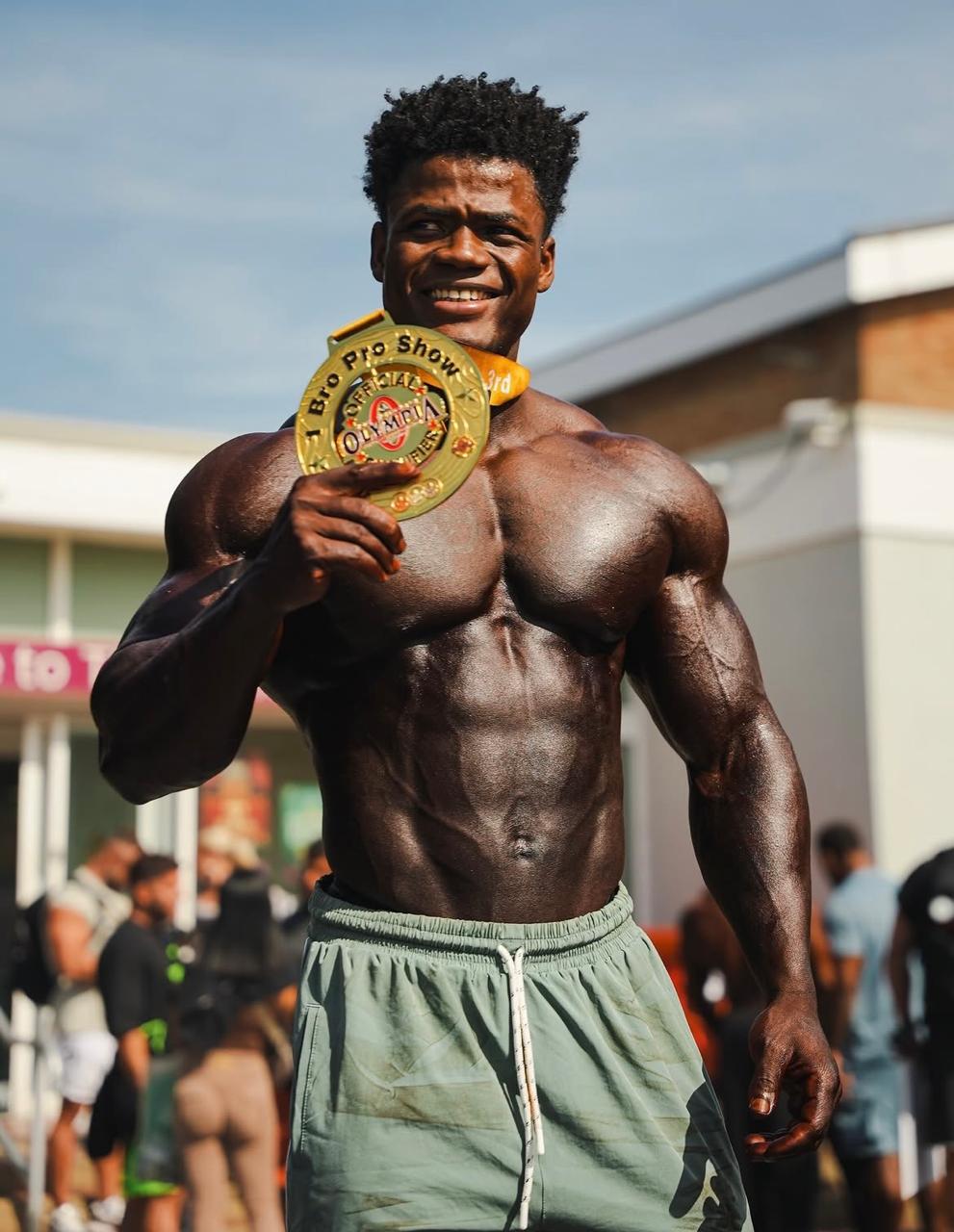De Brejões para o mundo: Baiano Rodrigo Pantera brilha na Inglaterra e conquista Top 3 em busca de vaga no Mr. Olympia