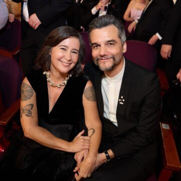 Casado há 25 anos, Wagner Moura revela segredo para relacionamento duradouro