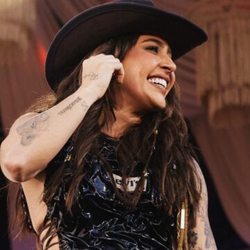 Lauana Prado anuncia retorno aos palcos após nascimento do filho Dom