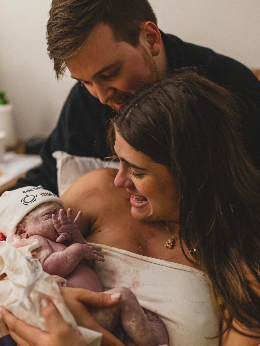 Filha de Elaine Mickely e César Filho recebe mensagens de carinho após nascimento do filho Arthur
