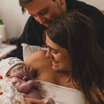 Filha de Elaine Mickely e César Filho recebe mensagens de carinho após nascimento do filho Arthur