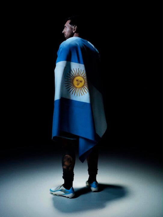 Messi ganha mensagem carinhosa da esposa após anunciar aposentadoria da seleção argentina: ‘Vi você sofrer’