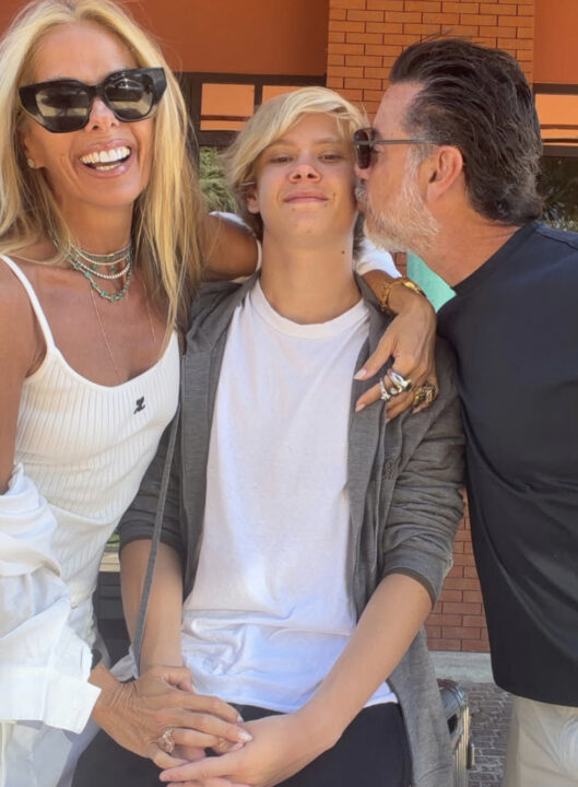 Adriane Galisteu emociona ao deixar filho de 16 anos em escola na Suíça: “Orgulho que não cabe no peito”