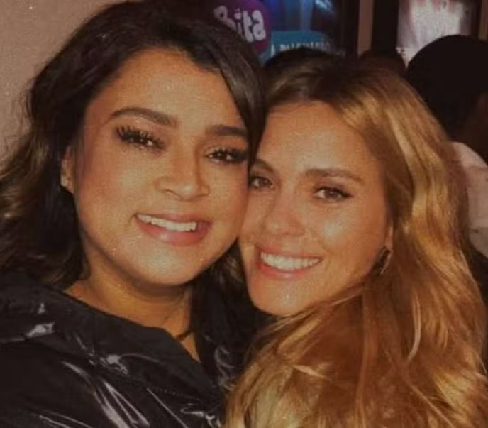 Carolina Dieckmann emociona ao recordar últimos momentos de Preta Gil: “Fui buscá-la para o Brasil viva”