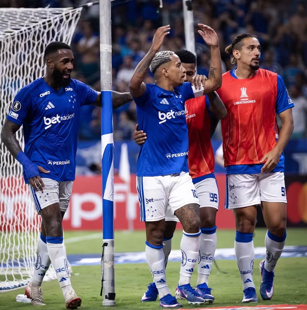 Cruzeiro pode perder Gerson e Matheus Pereira para jogo contra o Flamengo na Libertadores