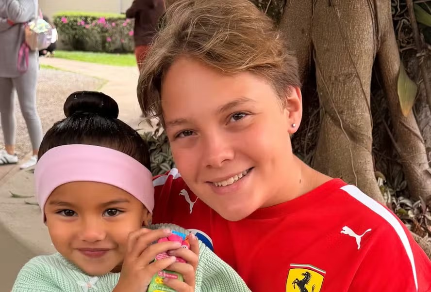 Bruna Biancardi flagra momento especial entre os irmãos Davi Lucca e Mavie, filhos de Neymar