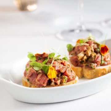 Taboada Bistrot amplia funcionamento e lança novo menu de almoço no Rio Vermelho
