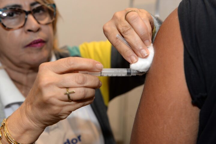 Salvador promove Dia D de Multivacinação com mais de 100 pontos neste sábado (22); veja locais