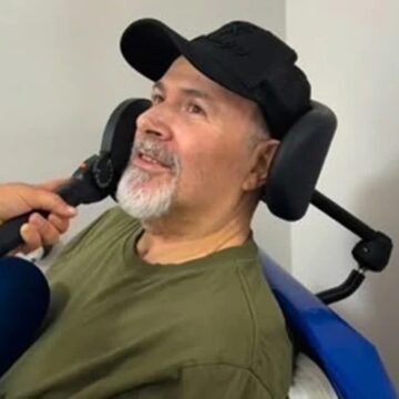 Mingau, do Ultraje a Rigor, muda visual durante reabilitação após ser baleado na cabeça