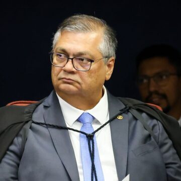 Flávio Dino participa de aula pública na UFBA nesta quinta (28)