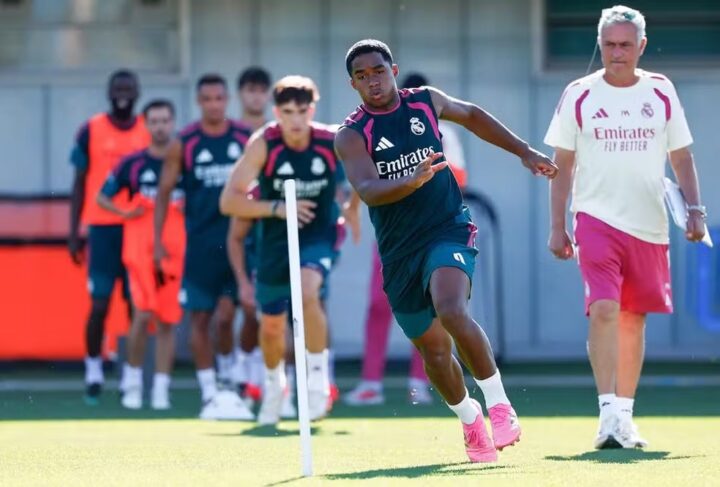 Mourinho explica lesão de Endrick e garante espaço do brasileiro no Real: ‘Gosto muito’