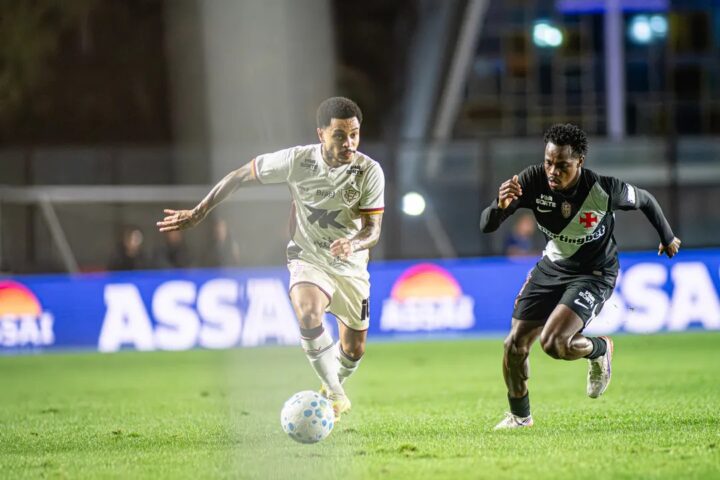 Matheuzinho provoca torcida do Vasco após derrota do Leão: ‘No Barradão vocês estão f*’