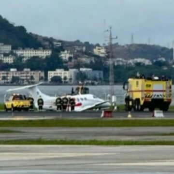 Avião derrapa na pista do aeroporto Santos Dumont, no Rio, e voos são cancelados