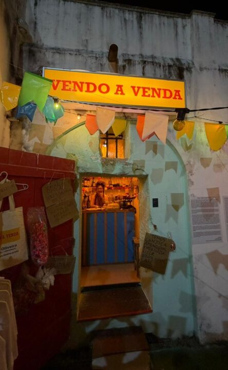 Conheça obra artística do MAM Bahia que funciona como uma tradicional ‘venda’ do interior