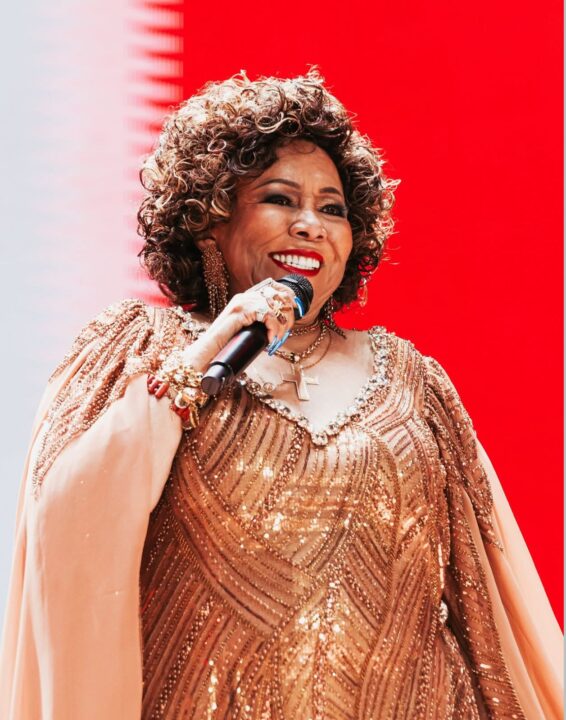 Alcione será madrinha da primeira Festa de Santa Bárbara realizada em Lisboa