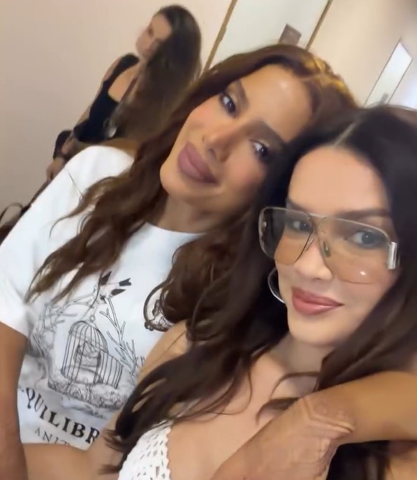 Juliette flagra Anitta dormindo nos bastidores antes de show em Salvador; veja