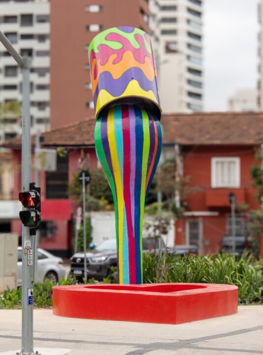Escultura monumental de 6 metros será inaugurada em praça de São Paulo