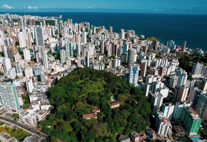 Imóveis em Salvador valorizam 11,2% em um ano; Barra tem um dos m² mais caros do Nordeste
