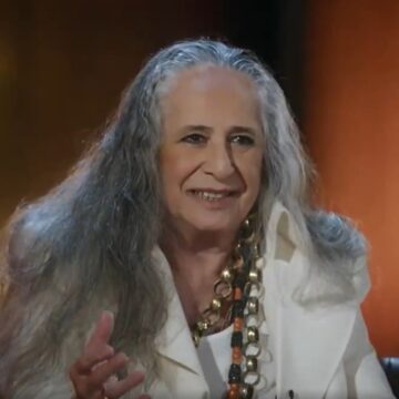 Maria Bethânia revela como se encantou pelo candomblé: ‘Queria entender’