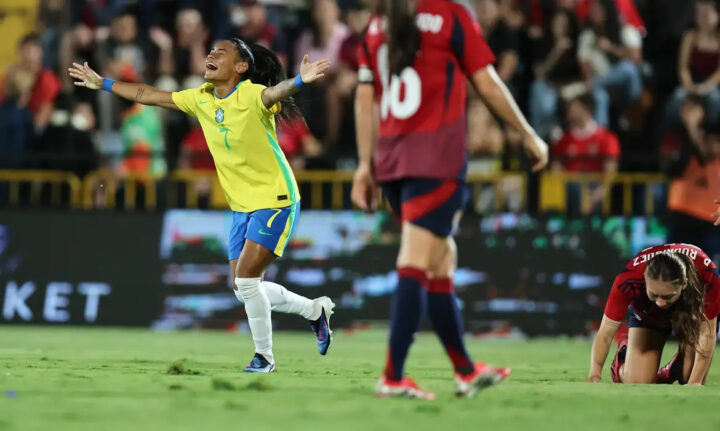 Câmara aprova projeto que cria regras para promover o futebol feminino no Brasil