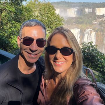 Após temporada na Grécia, Ticiane Pinheiro viaja com a família para Cataratas do Iguaçu