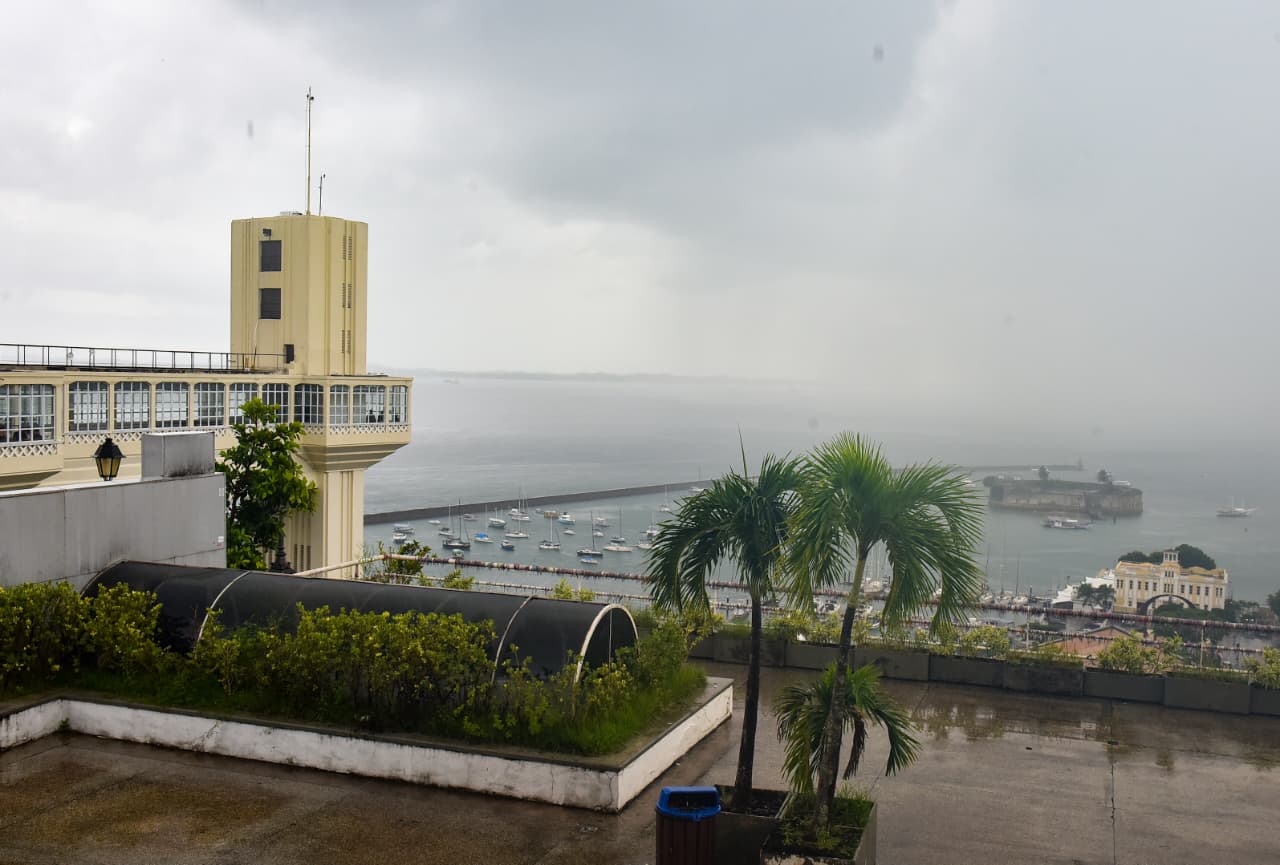 Inmet emite alerta de vendaval para mais de 80 cidades da Bahia; veja lista