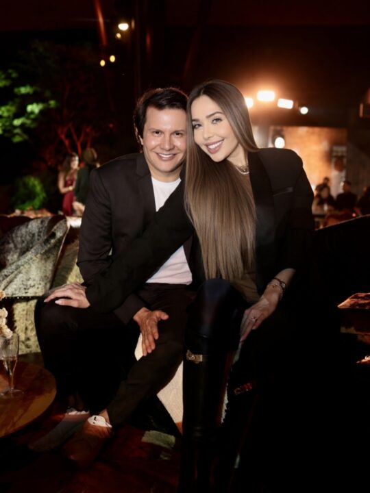 Após 26 anos, famoso cantor sertanejo termina relacionamento por telefone: “Precisava de um tempo”