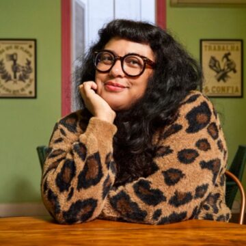 Déia Freitas, criadora do podcast “Não Inviabilize”, afirmou que quer dar uma casa própria a todos os pedreiros que trabalham em sua obra