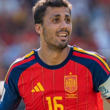 Manchester City recusa segunda oferta do Barcelona por Rodri