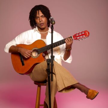 Musical sobre Djavan chega a Salvador com duas apresentações na Concha Acústica; saiba detalhes