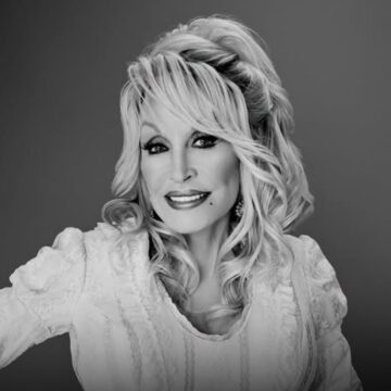 Aos 80 anos, morre Dolly Parton, atriz, cantora e ícone do country