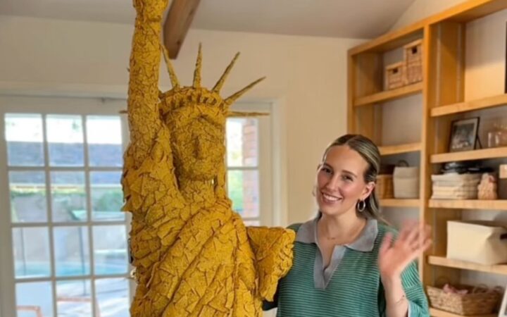 Influenciadora viraliza após recriar Estátua da Liberdade com Doritos e disputar prêmio de R$ 1,2 milhão