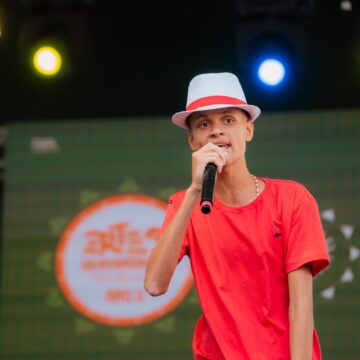 Dez estudantes da rede pública são finalistas de concurso de poesia em Salvador