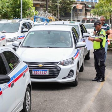 Taxistas de Salvador têm até setembro para realizar vistoria obrigatória