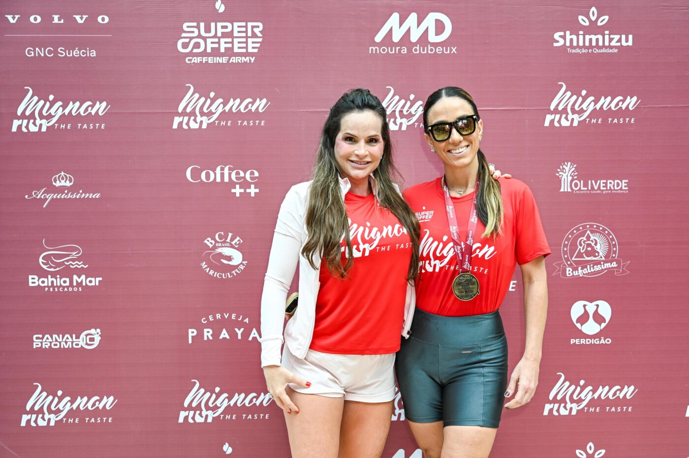 Bruna Martins e Ana Paula Lima