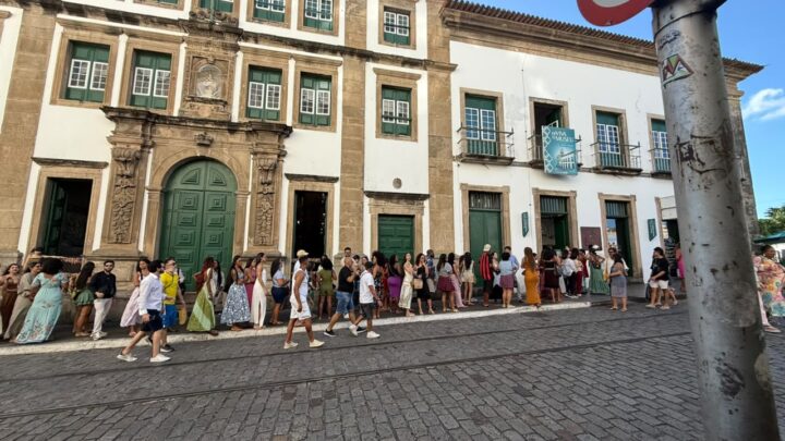 Com visita gratuita, Museu da Misercórdia tem fila longa neste sábado