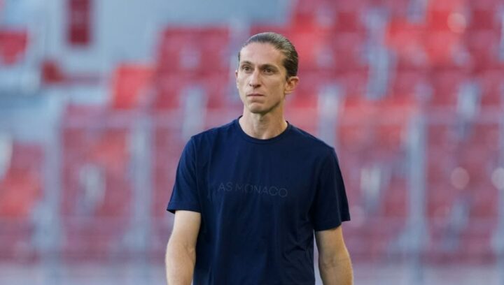 No dia em que completa 41 anos, ex-técnico do Flamengo comanda virada do Mônaco sobre o Liverpool na Inglaterra
