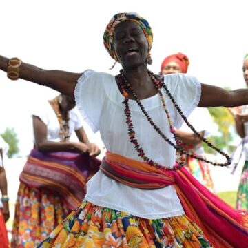 Flipelô: As Ganhadeiras de Itapuã encerram festival com cortejo pelo Centro Histórico e contação de histórias neste domingo
