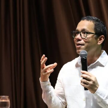 Na Flipelô, Itamar Vieira Junior fala sobre novo livro ambientado em Salvador