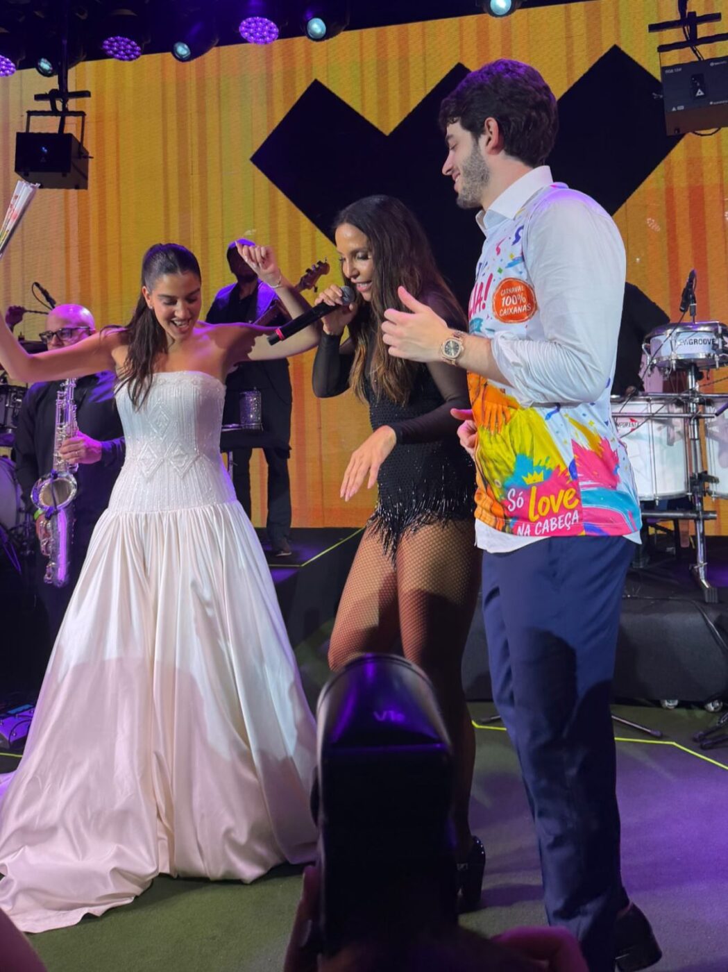 Ivete Sangalo se apresenta em festa de casamento em São Paulo