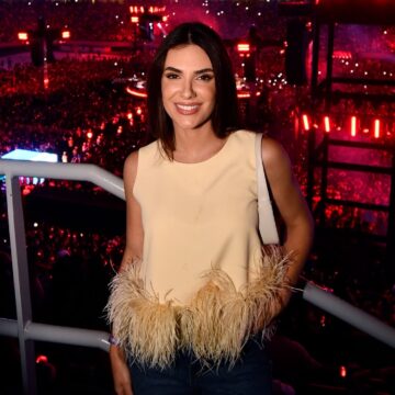 Esposa de Luan Santana vem a Salvador para show do cantor e prestigia lounge do Alô Alô Bahia