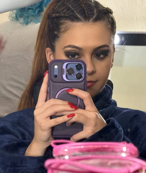 Klara Castanho aparece caracterizada de Maiara para filme sobre Marília Mendonça