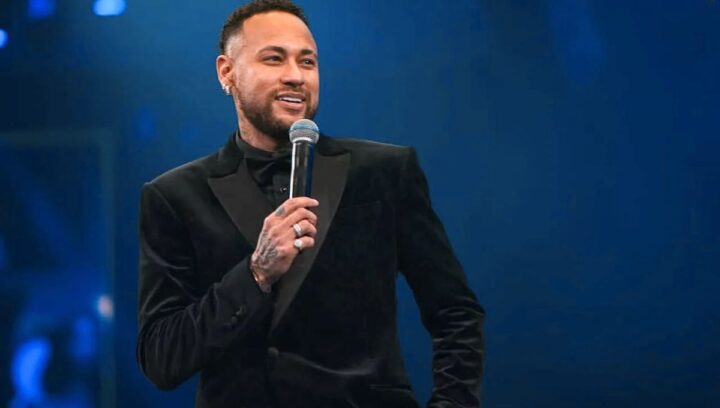 Leilão de Neymar tem Stories no Instagram, encontro com o jogador e cetro de Pelé; confira itens