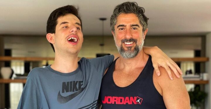 Marcos Mion explica ausência do filho, Romeu, em viagem em família: “Saudades”