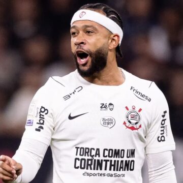 Após recuo e corte de valores, Corinthians confirma renovação com Memphis Depay