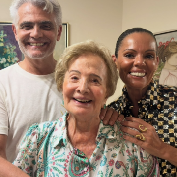 Nora de Glória Menezes emociona ao revelar última conversa com a atriz: ‘Quando você vem pra cá?’