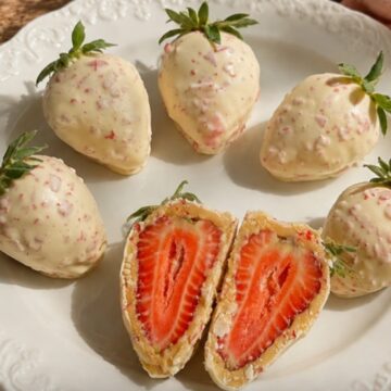 ‘Morango cravejado’: conheça o doce viralizado que chegou às confeitarias de Salvador