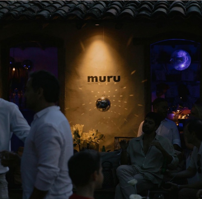 Muru Trancoso comemora três anos com nova edição da Extravagantti no Teatro L’Occitane